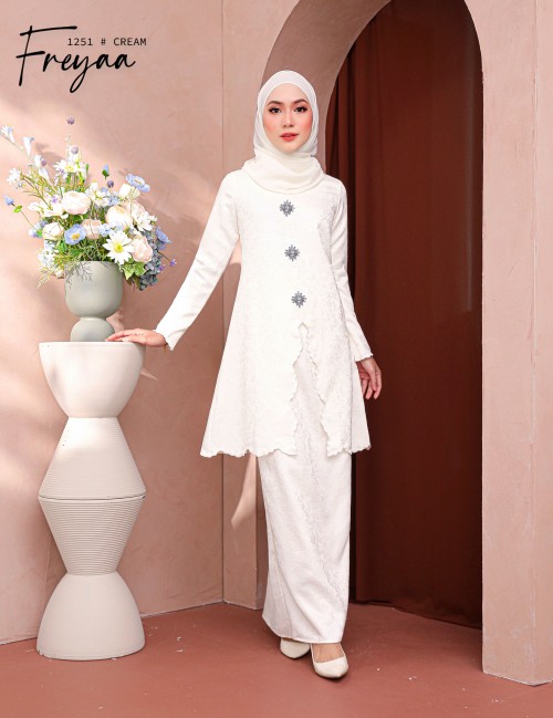 FREYAA KURUNG MODERN (CREAM) 1251