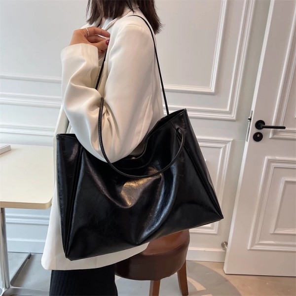 CHIC CHOC HANDBAG (BLACK) BG051