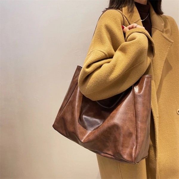 CHIC CHOC HANDBAG (KHAKI) BG051